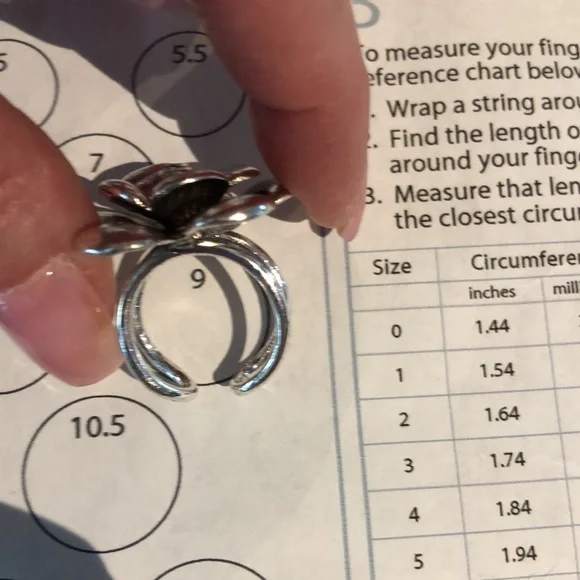 3/$25 Silver Flower Cuff Ring - Picture 4 of 4